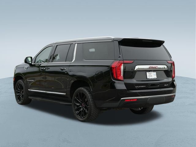 2022 GMC Yukon XL 4WD SLT