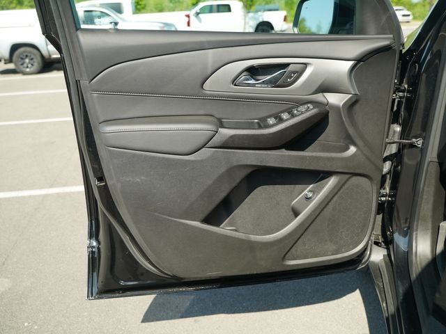 2023 Chevrolet Traverse FWD LT Cloth
