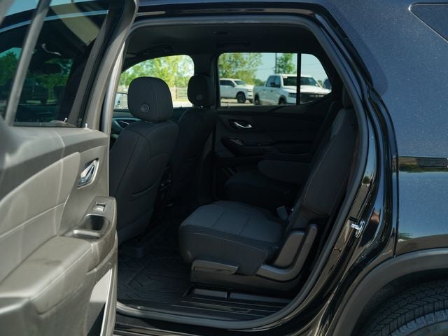 2023 Chevrolet Traverse FWD LT Cloth
