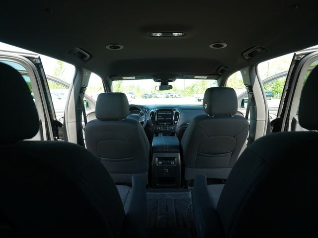 2023 Chevrolet Traverse FWD LT Cloth