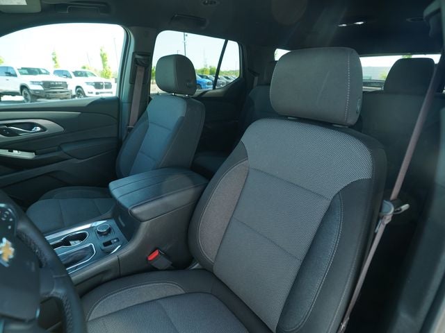 2023 Chevrolet Traverse FWD LT Cloth