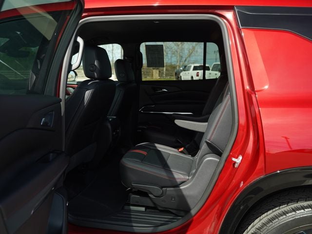 2025 Chevrolet Traverse AWD RS