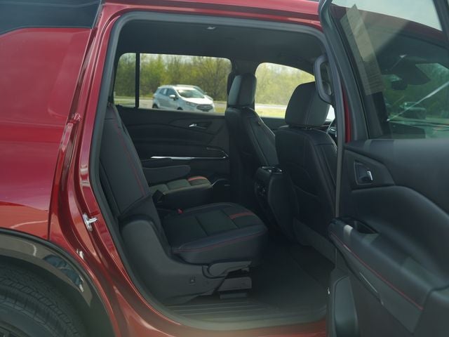 2025 Chevrolet Traverse AWD RS