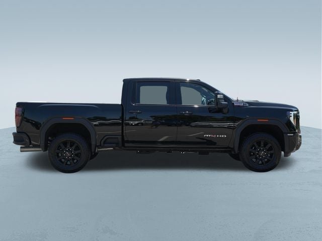 2026 GMC Sierra 2500 HD Crew Cab, Standard Bed, AT4, 4WD