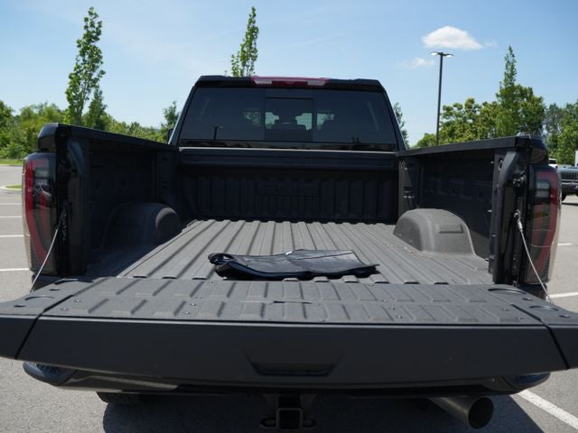 2026 GMC Sierra 2500 HD Crew Cab, Standard Bed, AT4, 4WD