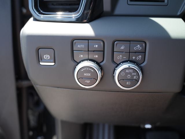 2026 GMC Sierra 2500 HD Crew Cab, Standard Bed, AT4, 4WD