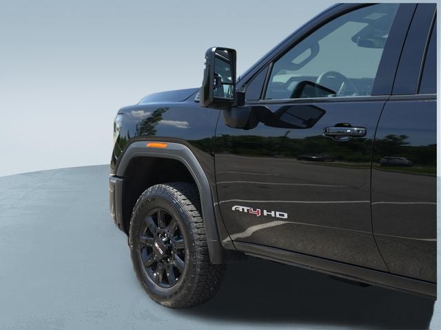 2026 GMC Sierra 2500 HD Crew Cab, Standard Bed, AT4, 4WD