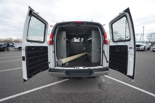 2021 GMC Savana Cargo RWD 3500 Regular Wheelbase Work Van