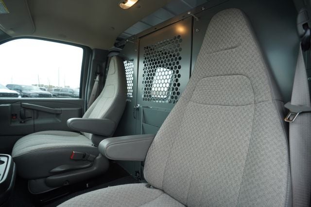 2021 GMC Savana Cargo RWD 3500 Regular Wheelbase Work Van