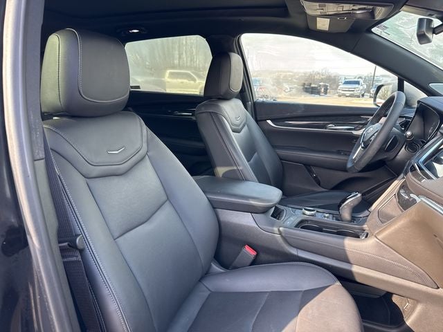 2022 Cadillac XT5 AWD Premium Luxury