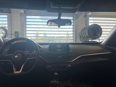 2019 Nissan Altima 2.5 SR