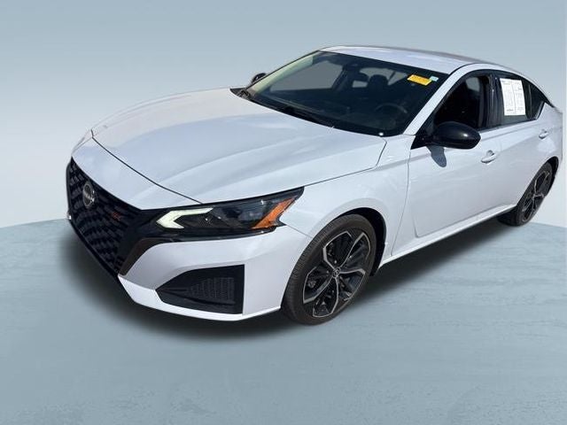 2023 Nissan Altima SR FWD