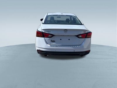 2023 Nissan Altima SR FWD