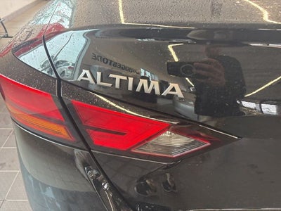 2025 Nissan Altima SR FWD