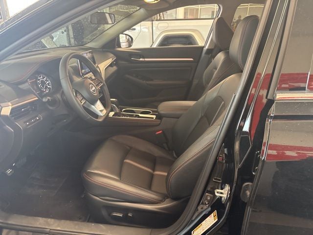 2025 Nissan Altima SR FWD