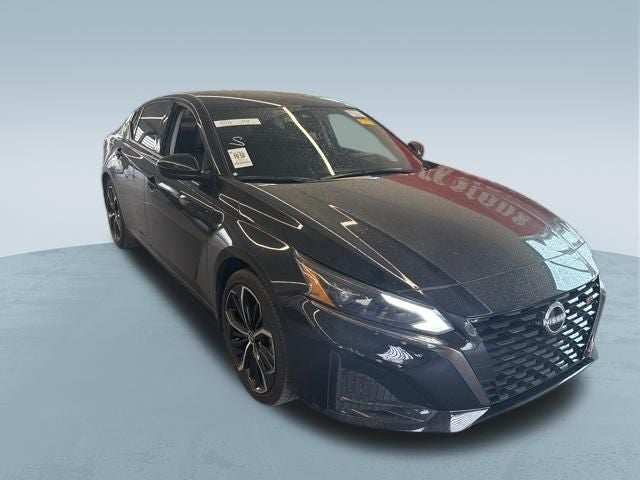 2025 Nissan Altima SR FWD