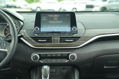 2025 Nissan Altima SV FWD