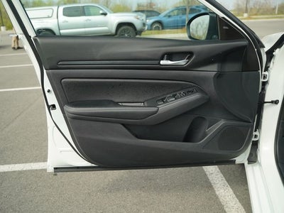 2025 Nissan Altima SV FWD