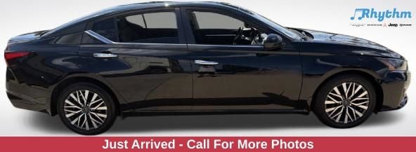 2023 Nissan Altima 2.5 SV's photo