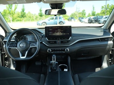 2023 Nissan Altima SV FWD