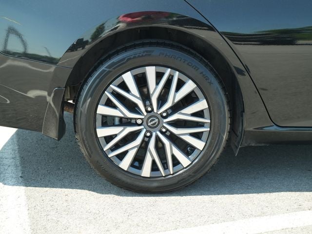 2023 Nissan Altima SV FWD