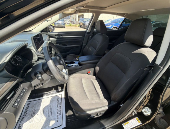 2023 Nissan Altima SV FWD
