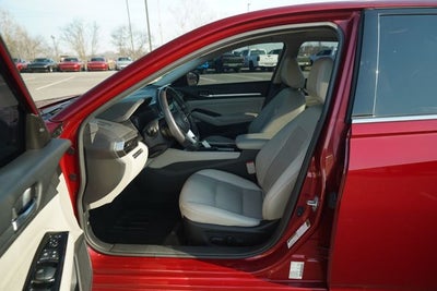 2023 Nissan Altima SL FWD