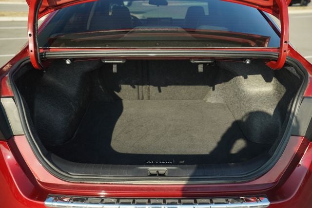 2023 Nissan Altima SL FWD