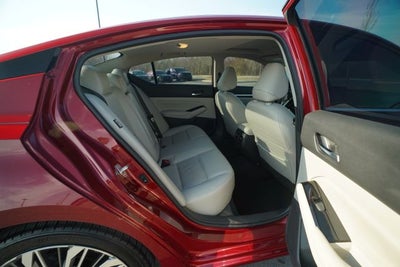 2023 Nissan Altima SL FWD