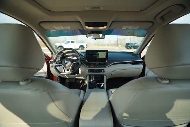 2023 Nissan Altima SL FWD