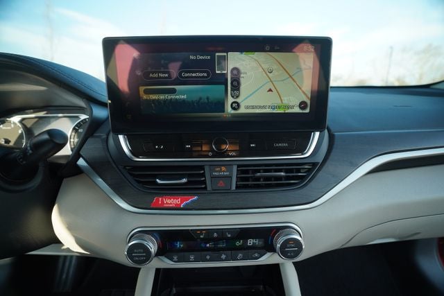 2023 Nissan Altima SL FWD