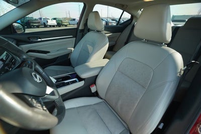 2023 Nissan Altima SL FWD