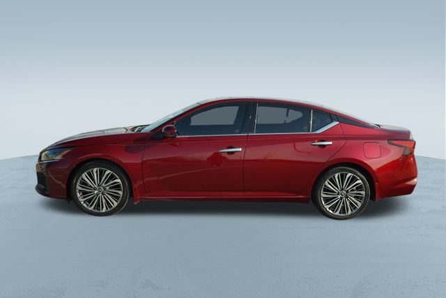 2023 Nissan Altima SL FWD