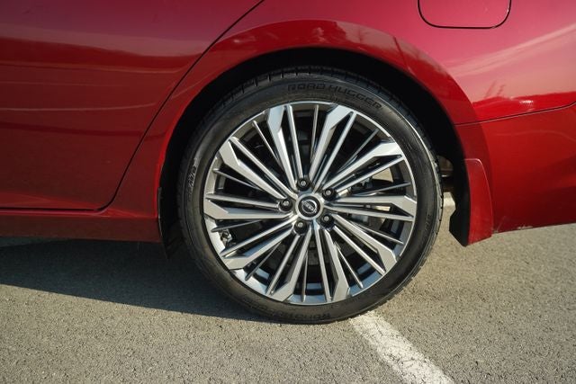 2023 Nissan Altima SL FWD