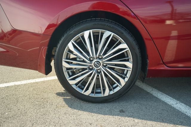 2023 Nissan Altima SL FWD