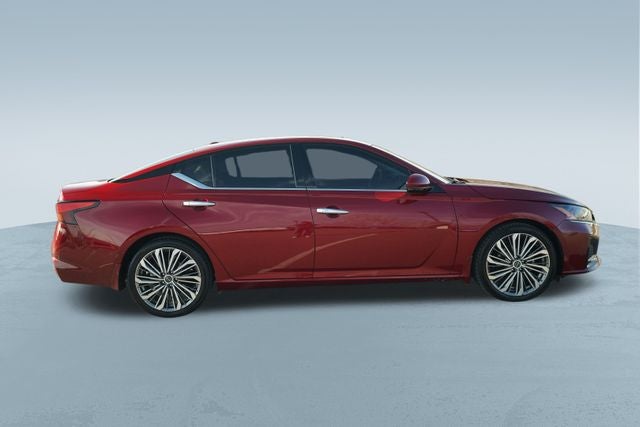 2023 Nissan Altima SL FWD