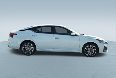 2023 Nissan Altima SL Intelligent AWD