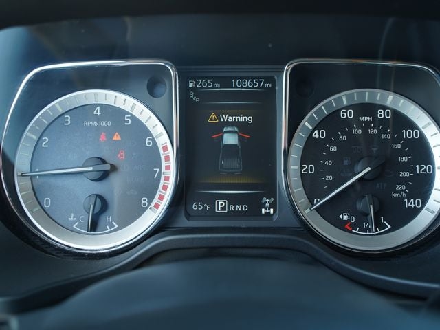 2017 Nissan TITAN SV