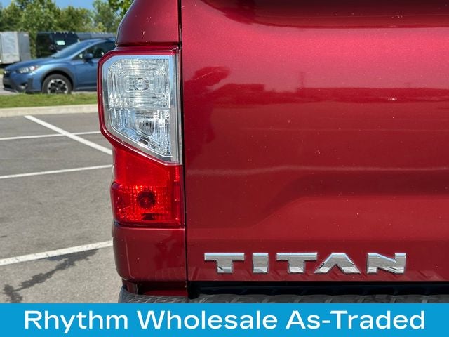 2017 Nissan TITAN SL