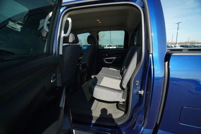 2021 Nissan TITAN Crew Cab SV 4x2