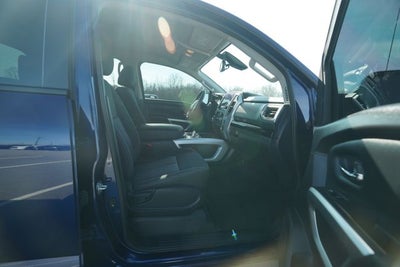 2021 Nissan TITAN Crew Cab SV 4x2