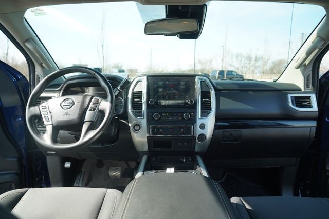 2021 Nissan TITAN Crew Cab SV 4x2