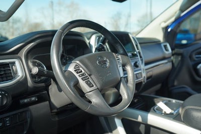 2021 Nissan TITAN Crew Cab SV 4x2