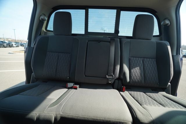 2021 Nissan TITAN Crew Cab SV 4x2