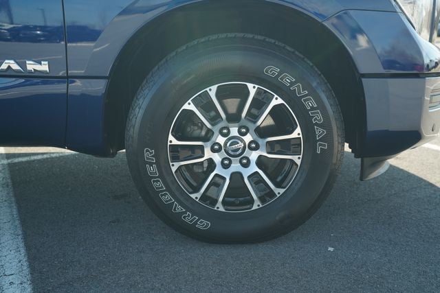 2021 Nissan TITAN Crew Cab SV 4x2