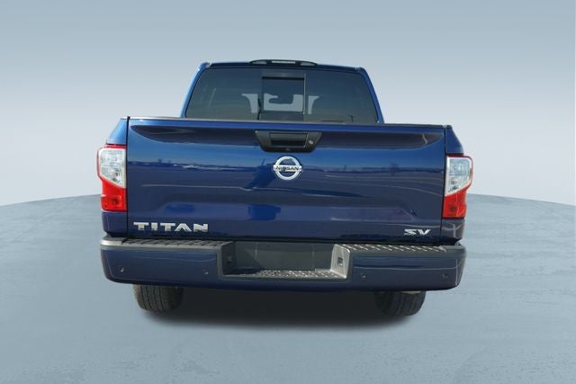 2021 Nissan TITAN Crew Cab SV 4x2