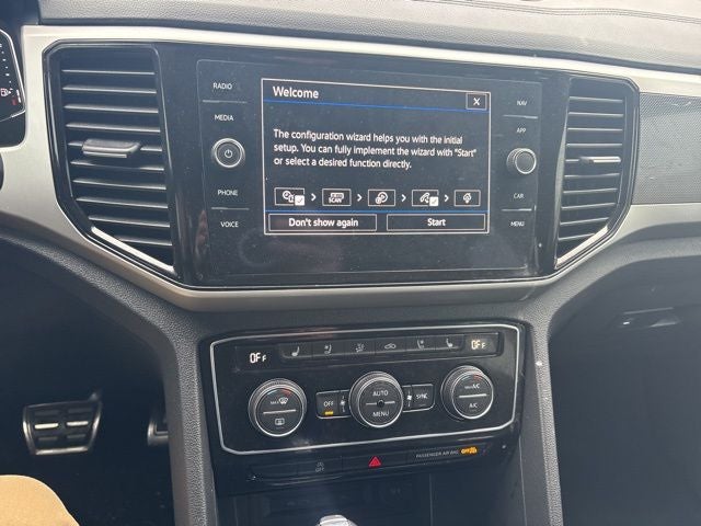 2023 Volkswagen Atlas Cross Sport 3.6L V6 SEL Premium R-Line