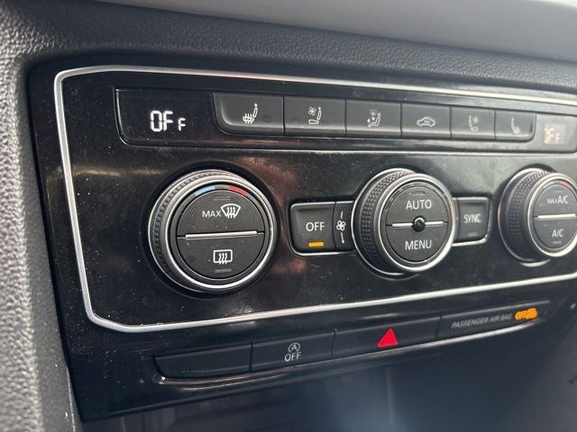 2023 Volkswagen Atlas Cross Sport 3.6L V6 SEL Premium R-Line