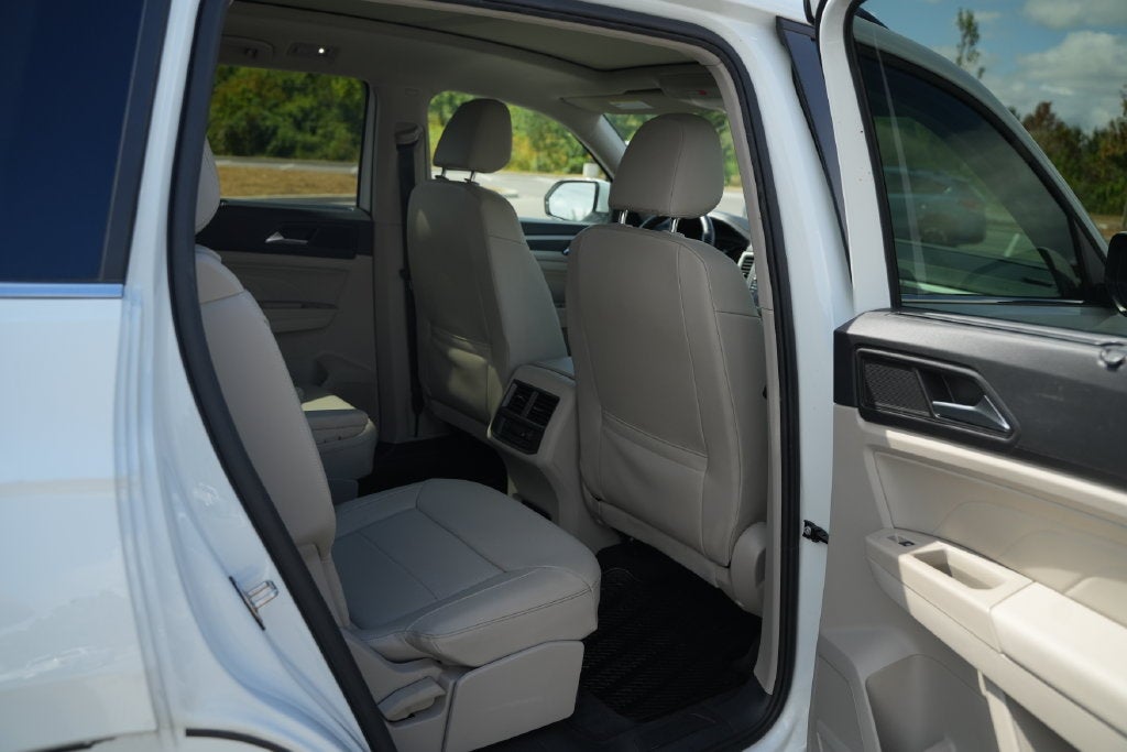 2021 Volkswagen Atlas 3.6L V6 SE w/Technology R-Line