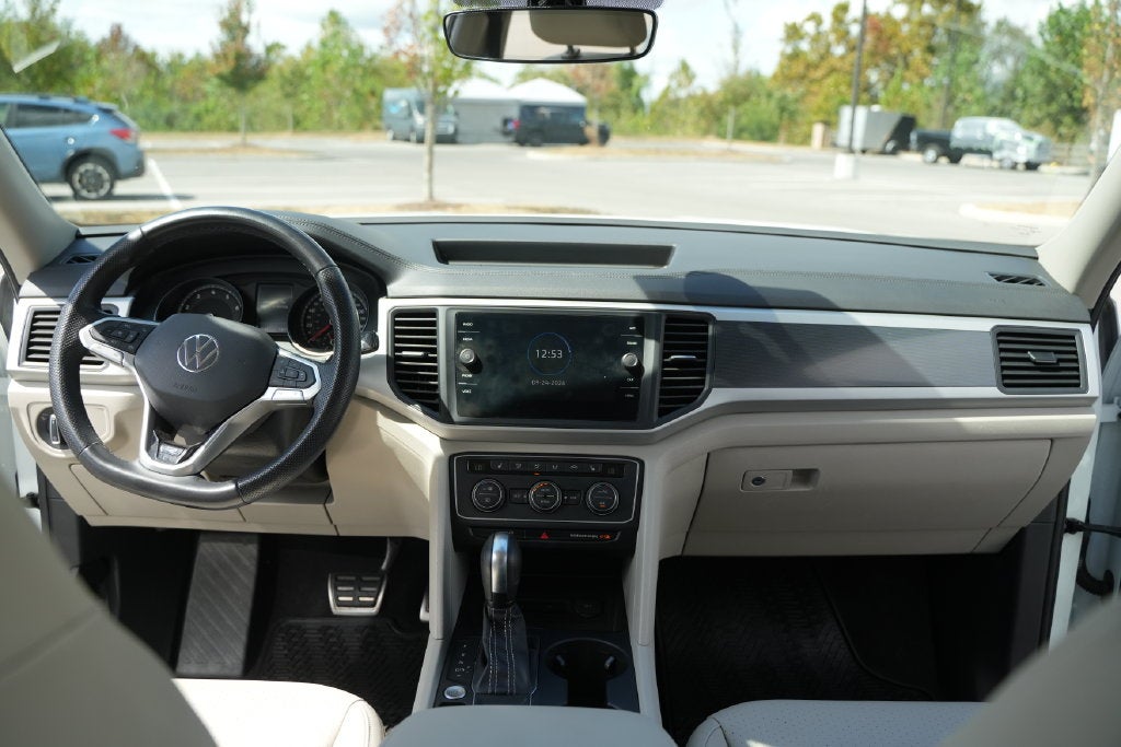 2021 Volkswagen Atlas 3.6L V6 SE w/Technology R-Line